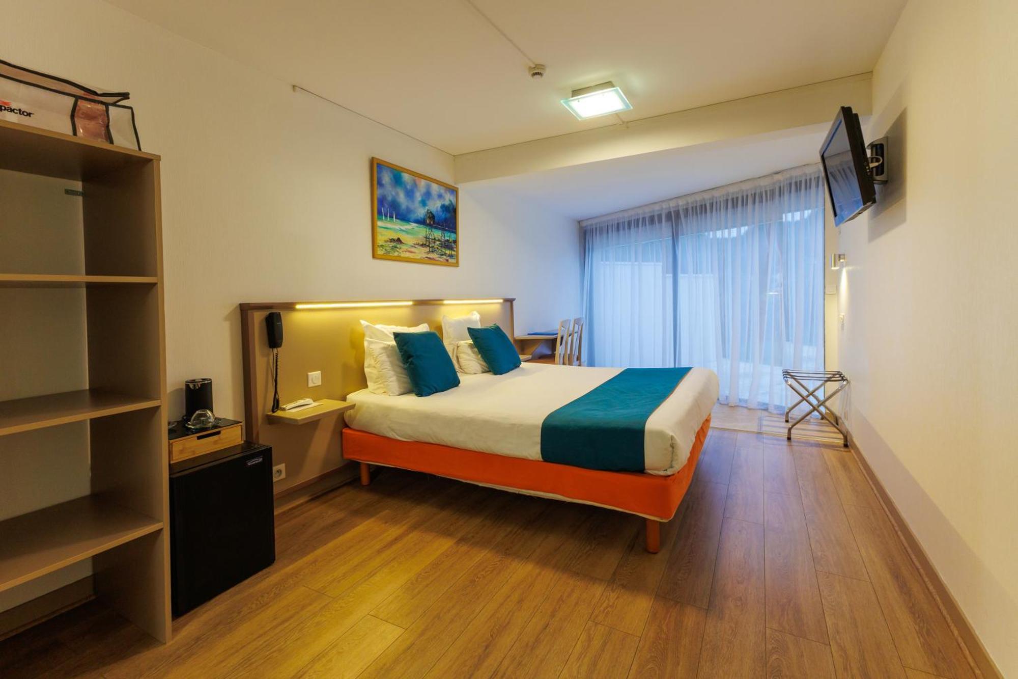 Logis Hotel Le Rochelois La Rochelle  Kültér fotó