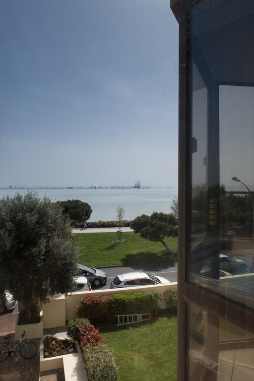 Logis Hotel Le Rochelois La Rochelle  Kültér fotó